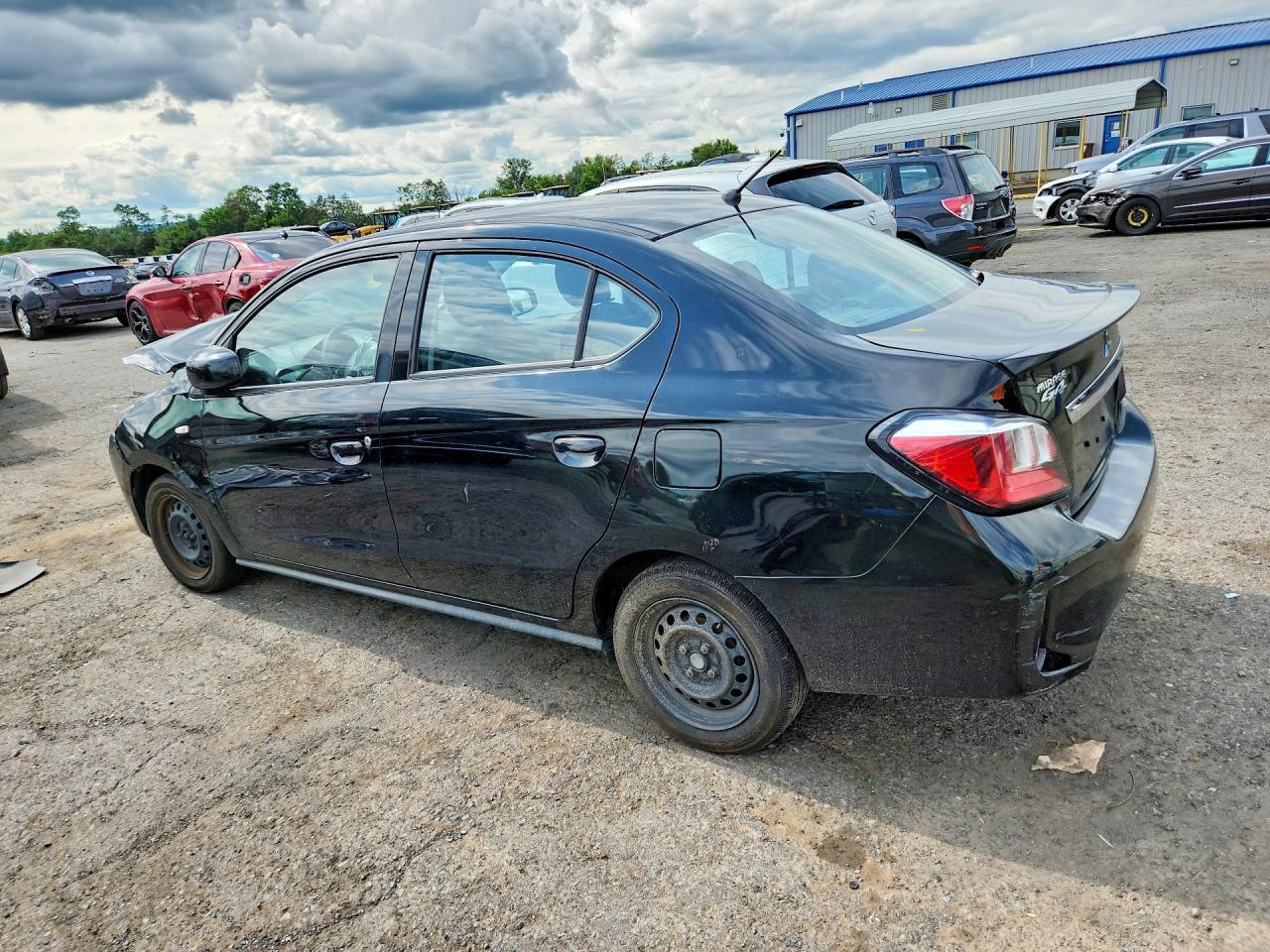 2022 Mitsubishi Mirage - zdjęcie 2