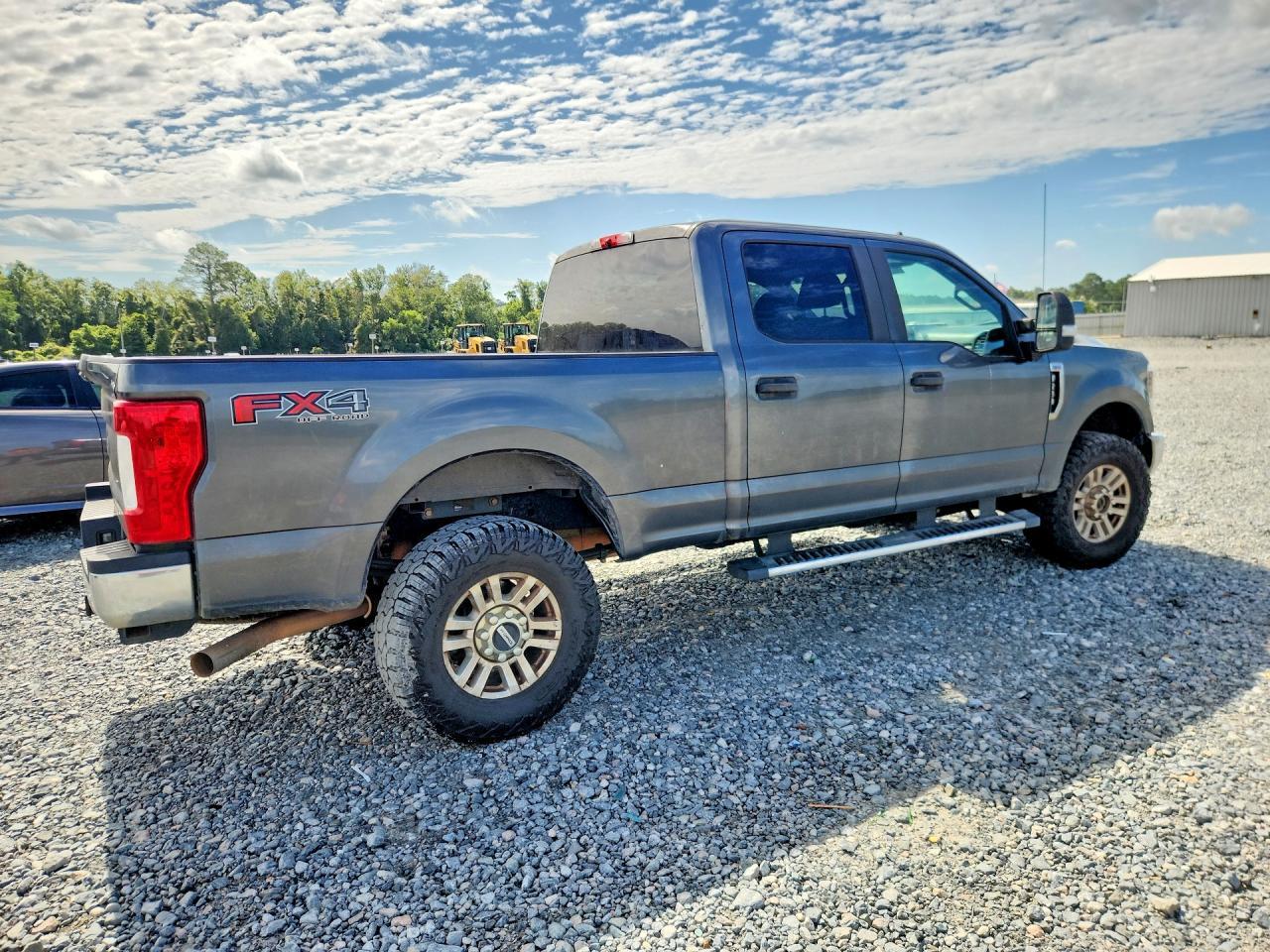 2019 Ford F250 Super Duty - zdjęcie 3