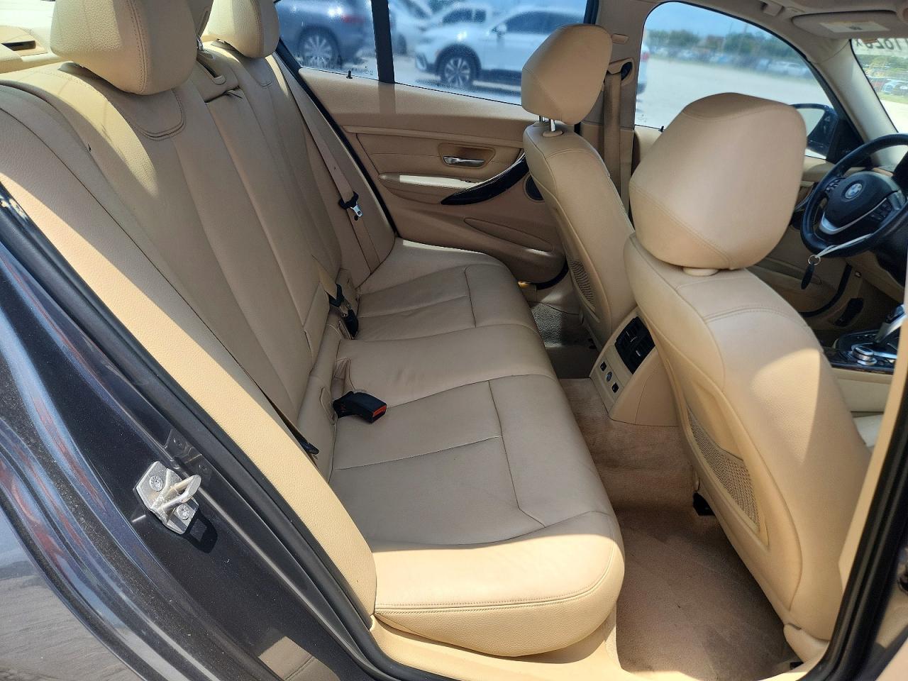 2013 BMW Activehybrid 3 - zdjęcie 10