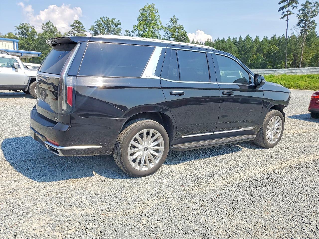 2024 Cadillac Escalade Premium Luxury - zdjęcie 3