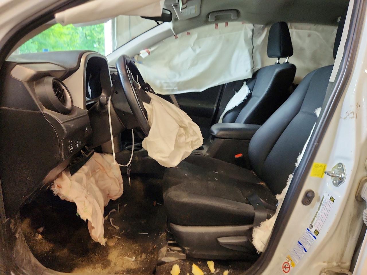 2018 Toyota Rav4 Le - zdjęcie 7