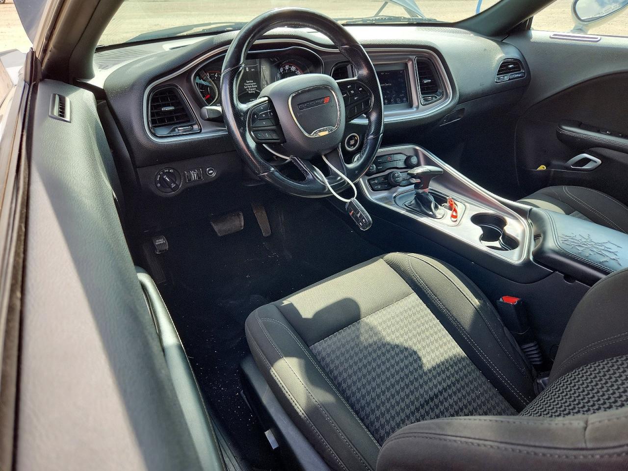 2021 Dodge Challenger Sxt - zdjęcie 8