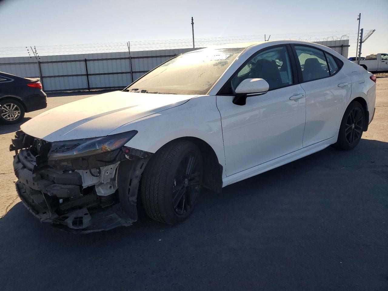 2026 Toyota Camry Se - zdjęcie główne