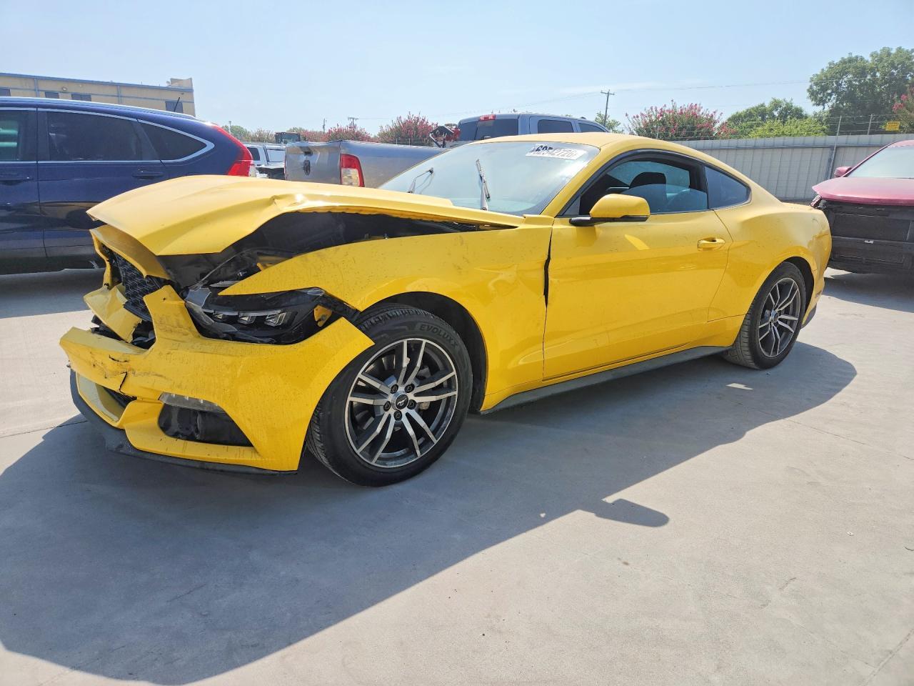 2015 Ford Mustang - zdjęcie główne