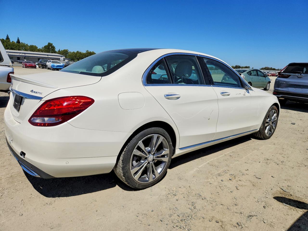 2016 Mercedes-Benz C 300 4Matic - zdjęcie 3