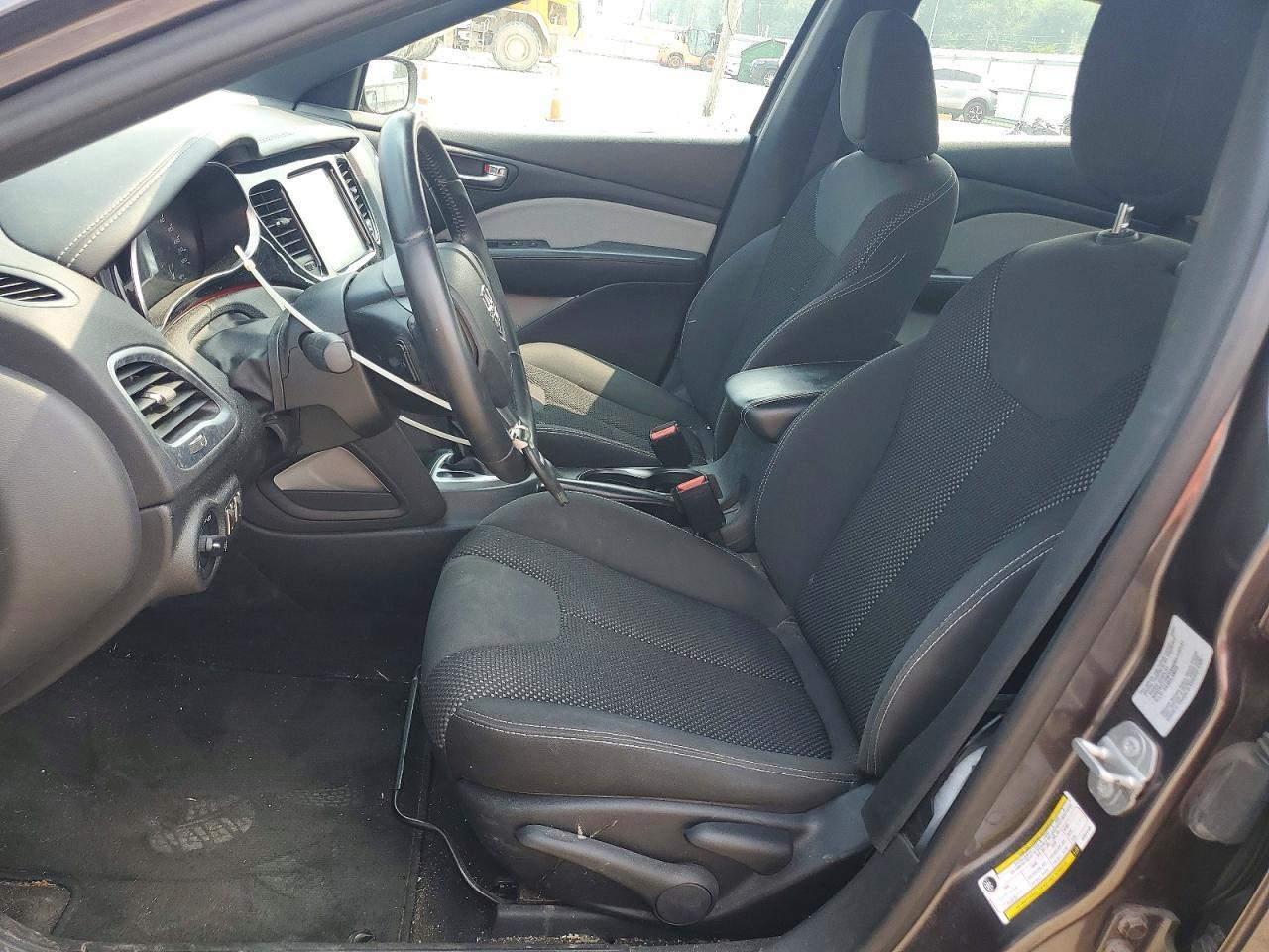 2016 Dodge Dart Sxt - zdjęcie 7