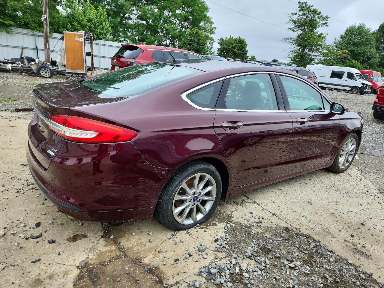 2017 Ford Fusion Se - zdjęcie 3