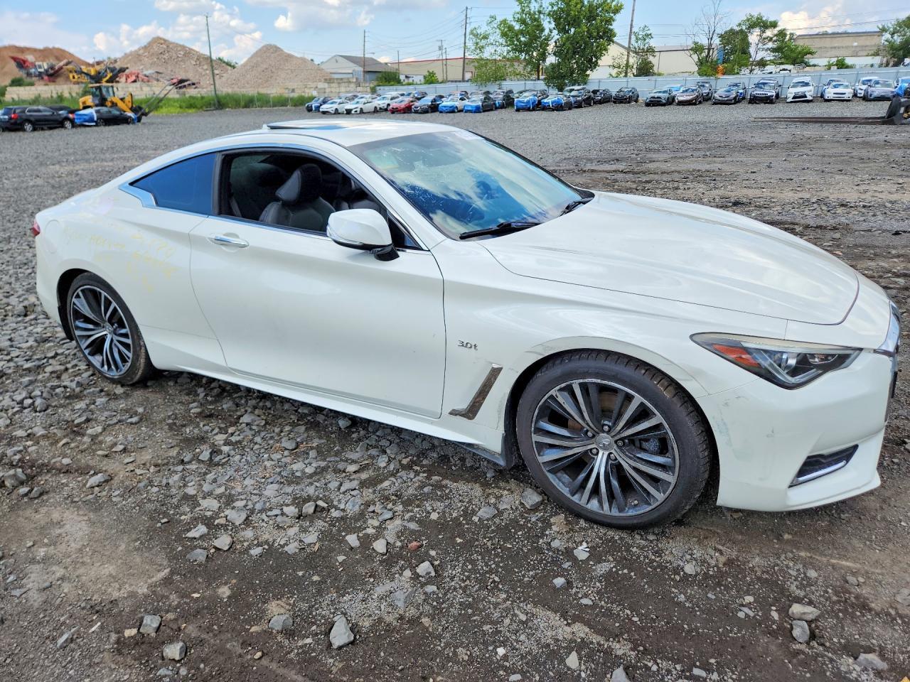 2017 Infiniti Q60 3.0T Premium - zdjęcie 4