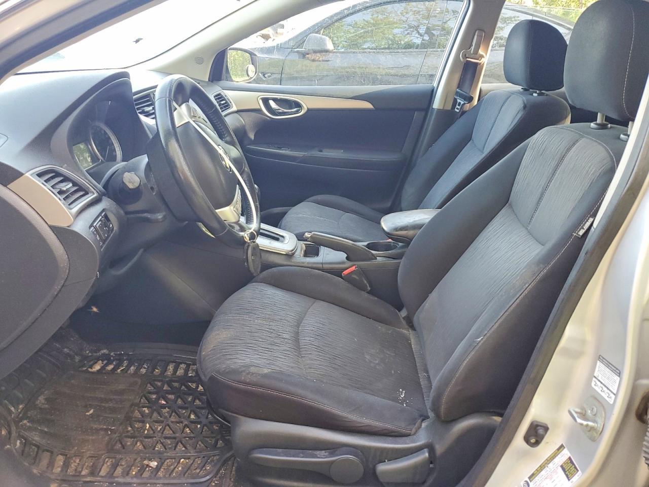 2014 Nissan Sentra S - zdjęcie 7