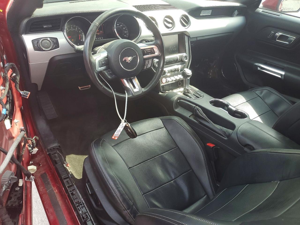 2015 Ford Mustang - zdjęcie 8