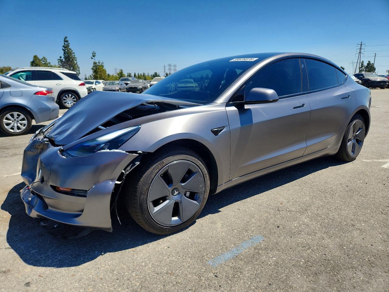 2022 Tesla Model 3 - zdjęcie główne