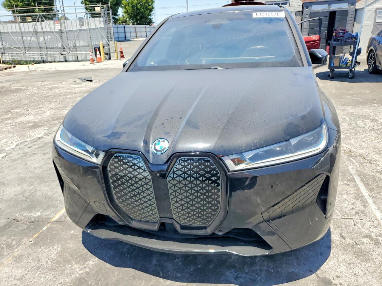 2024 BMW Ix xDrive50 - zdjęcie 5