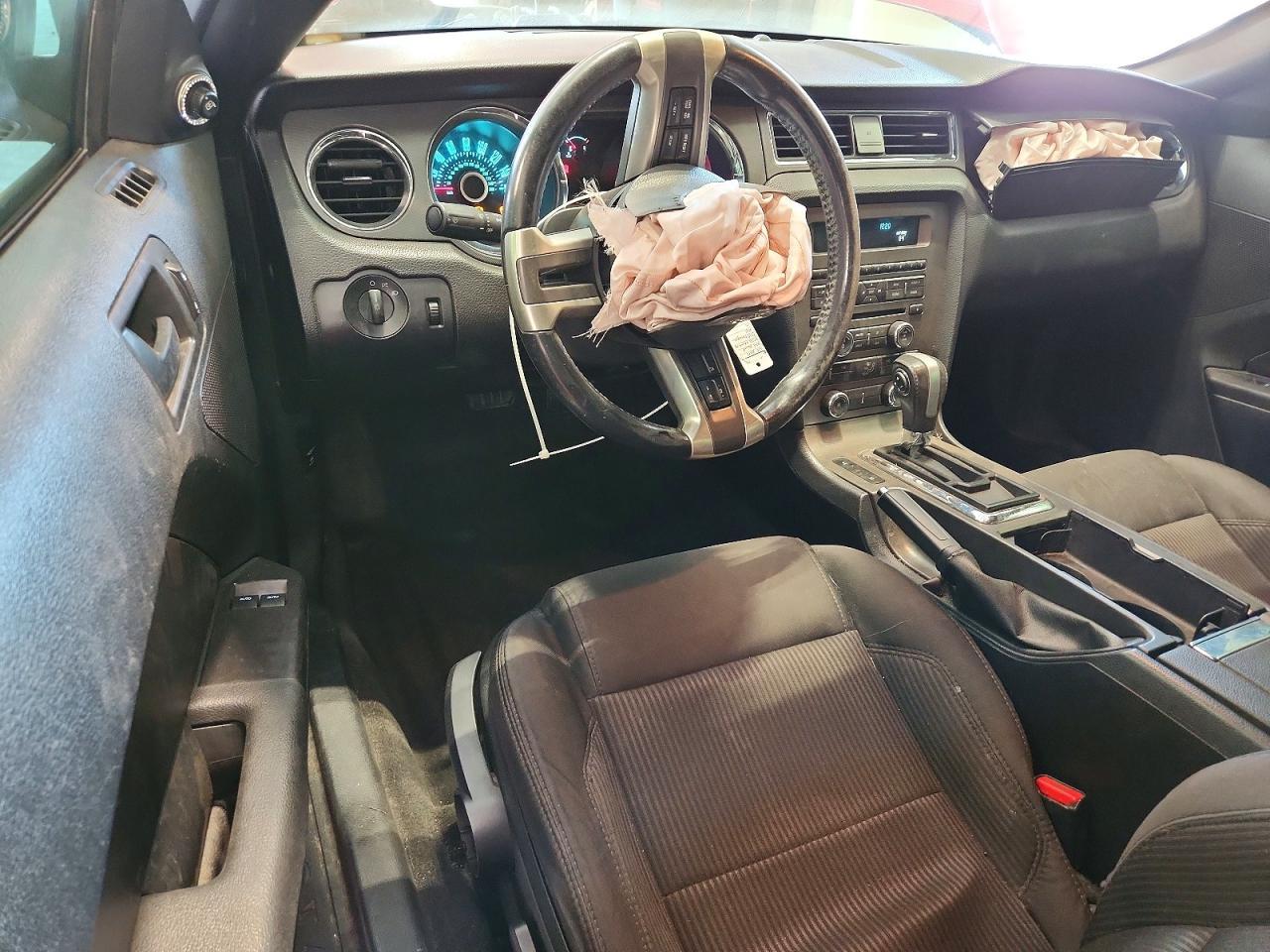2013 Ford Mustang - zdjęcie 8