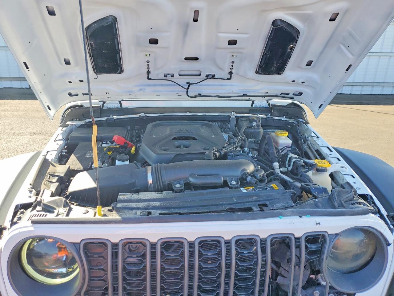 2025 Jeep Wrangler Rubicon - zdjęcie 11