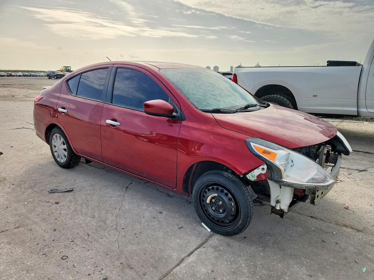 2019 Nissan Versa Sv - zdjęcie 4