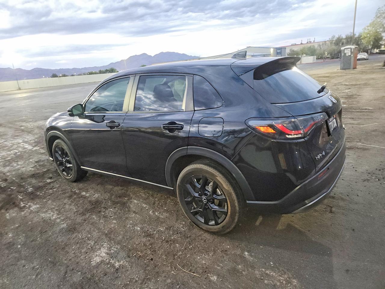 2025 Honda Hr-V Sport - zdjęcie 2