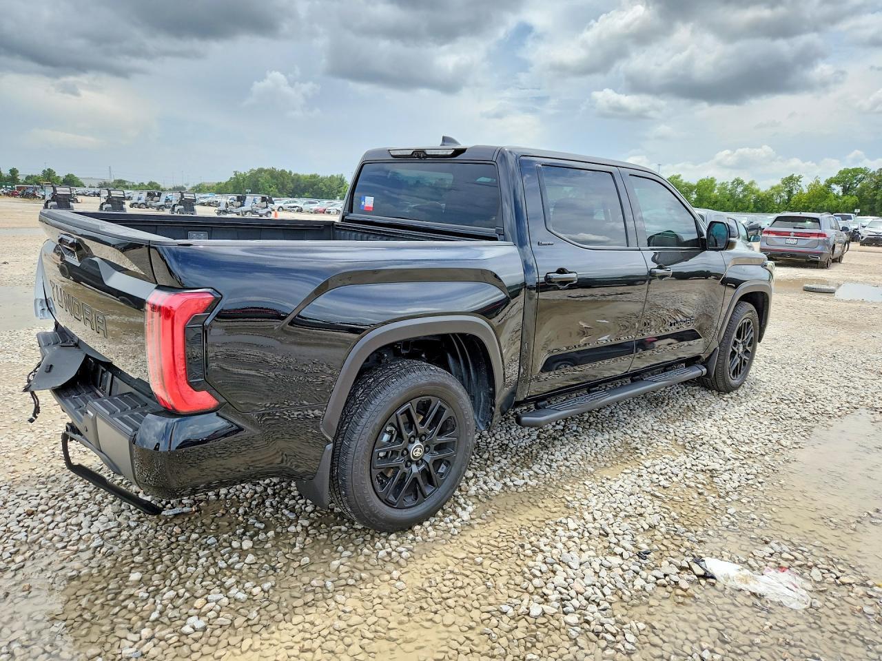 2026 Toyota Tundra Crewmax Limited - zdjęcie 3