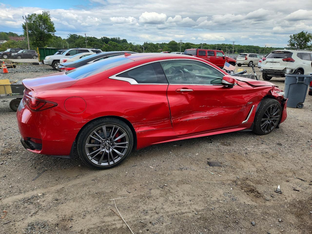2017 Infiniti Q60 Red Sport 400 - zdjęcie 3