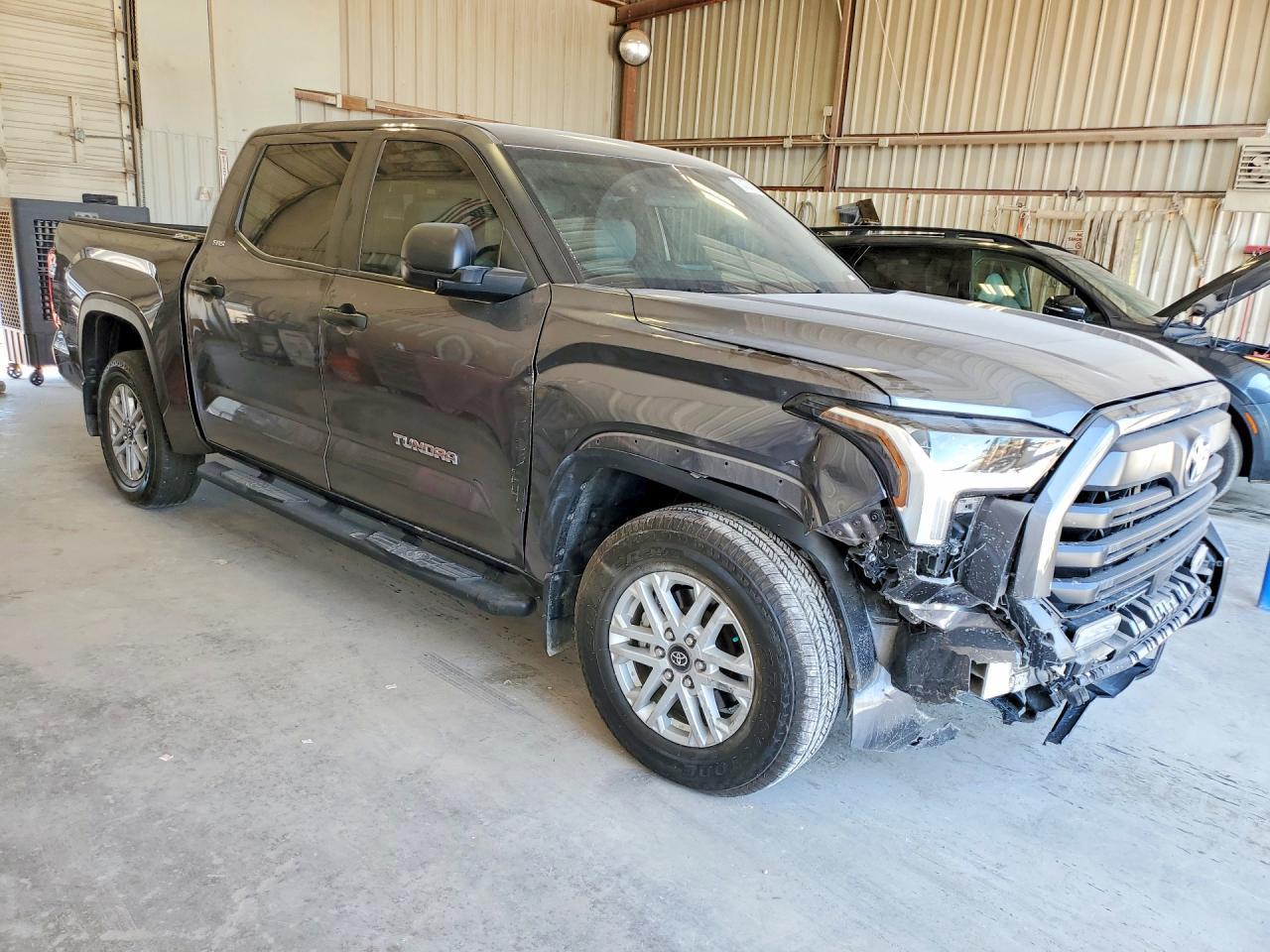 2025 Toyota Tundra - zdjęcie 4