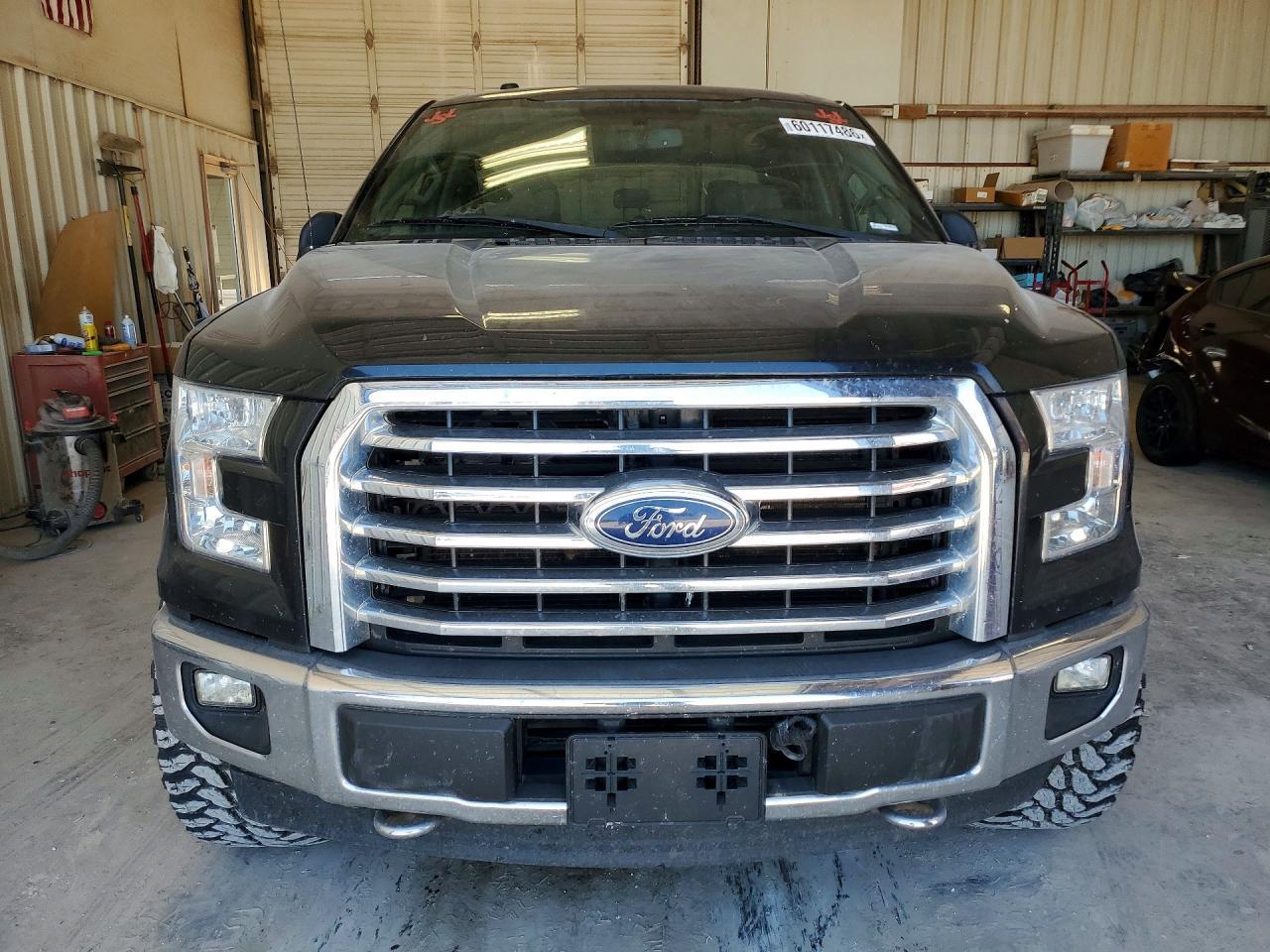 2017 Ford F150 Supercrew - zdjęcie 5