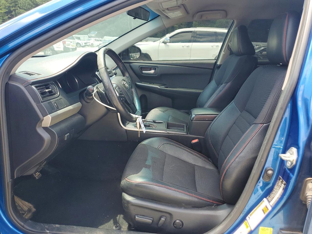 2017 Toyota Camry Se - zdjęcie 7