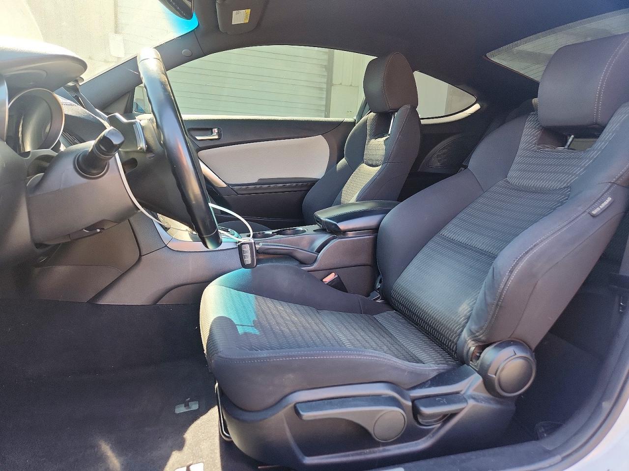 2015 Hyundai Genesis Coupe 3.8L - zdjęcie 7