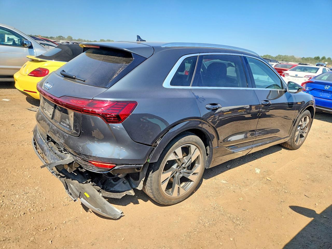 2021 Audi E-Tron Premium - zdjęcie 3