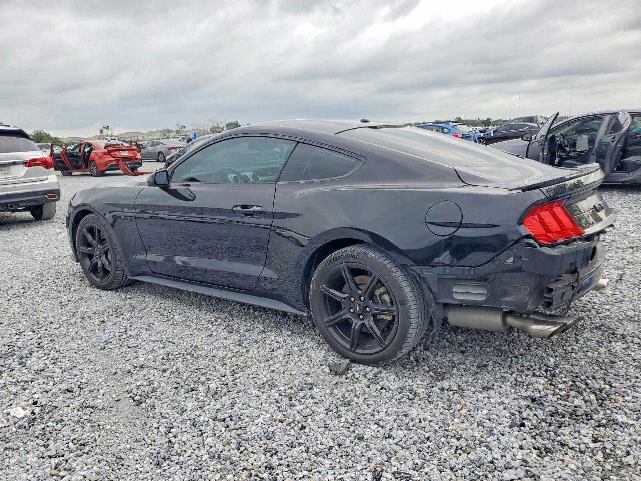 2018 Ford Mustang Gt - zdjęcie 2
