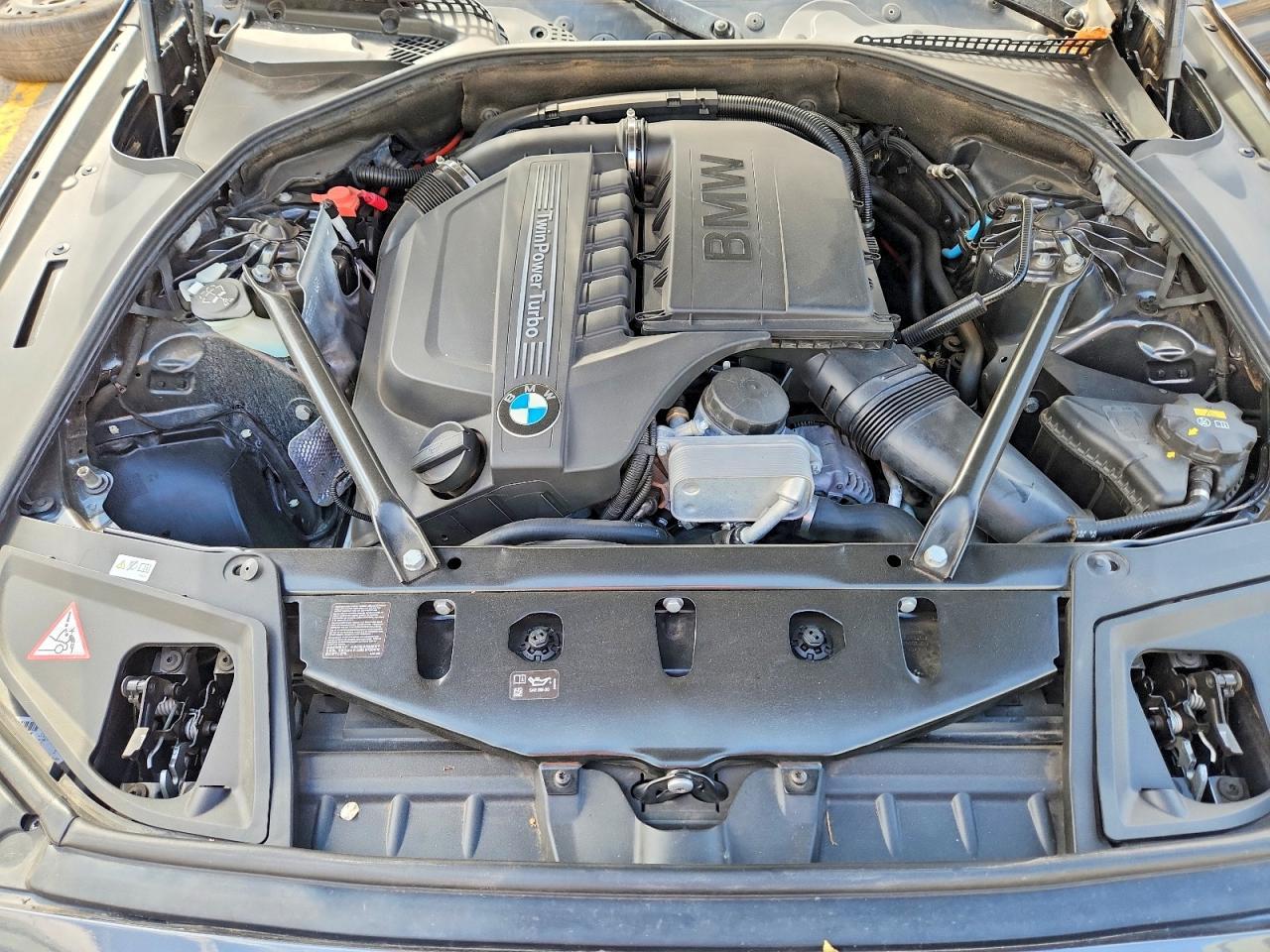 2016 BMW 535 I - zdjęcie 11