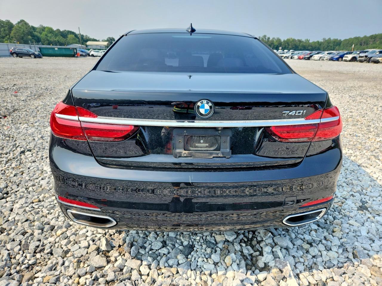 2017 BMW 740 I - zdjęcie 6