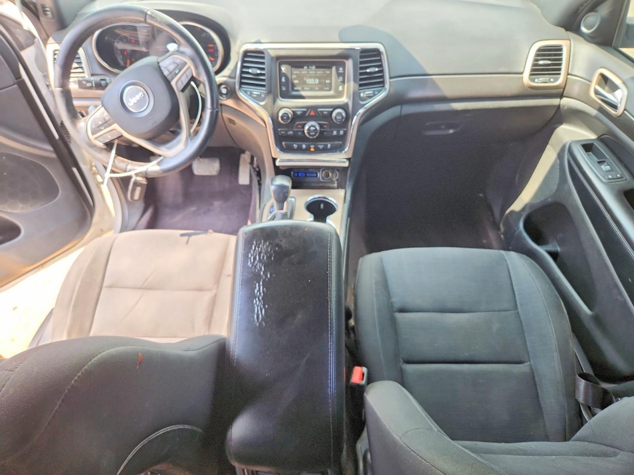 2017 Jeep Grand Cherokee Laredo - zdjęcie 8