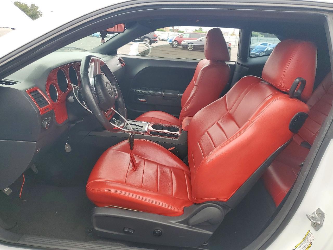 2014 Dodg Challenger Srt8 - zdjęcie 7