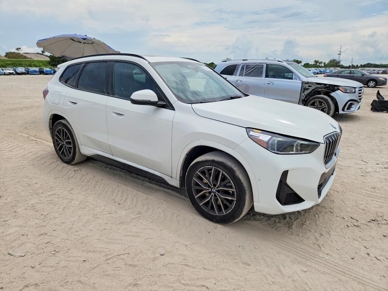2026 B M W X Series X1 4D Suv 28I xDrive Msport - zdjęcie 4