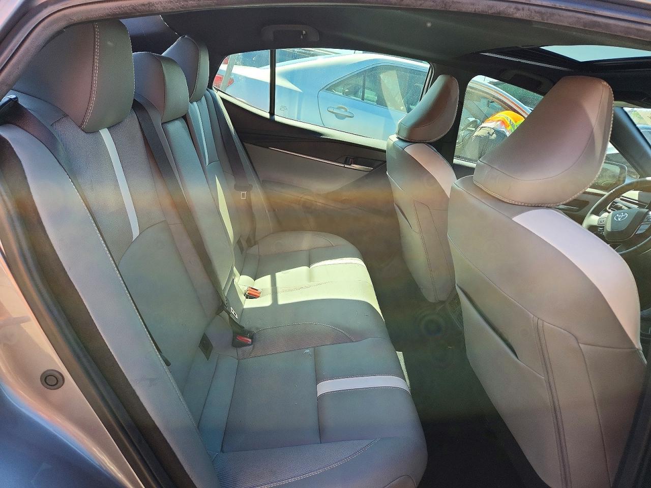 2025 Toyota Camry Se - zdjęcie 10