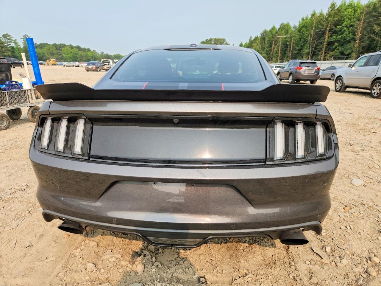 2015 Ford Mustang - zdjęcie 6