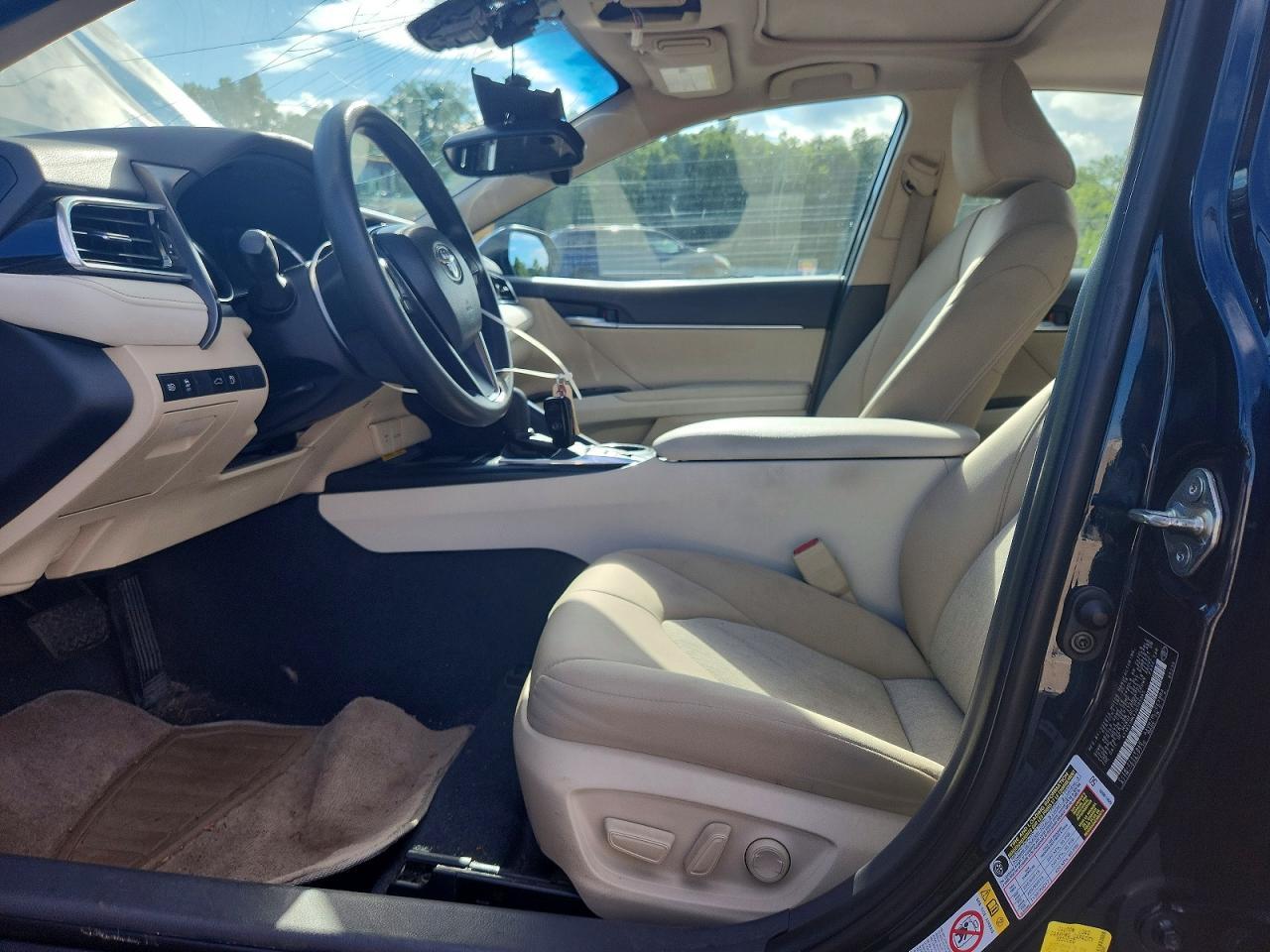 2018 Toyota Camry Le - zdjęcie 7