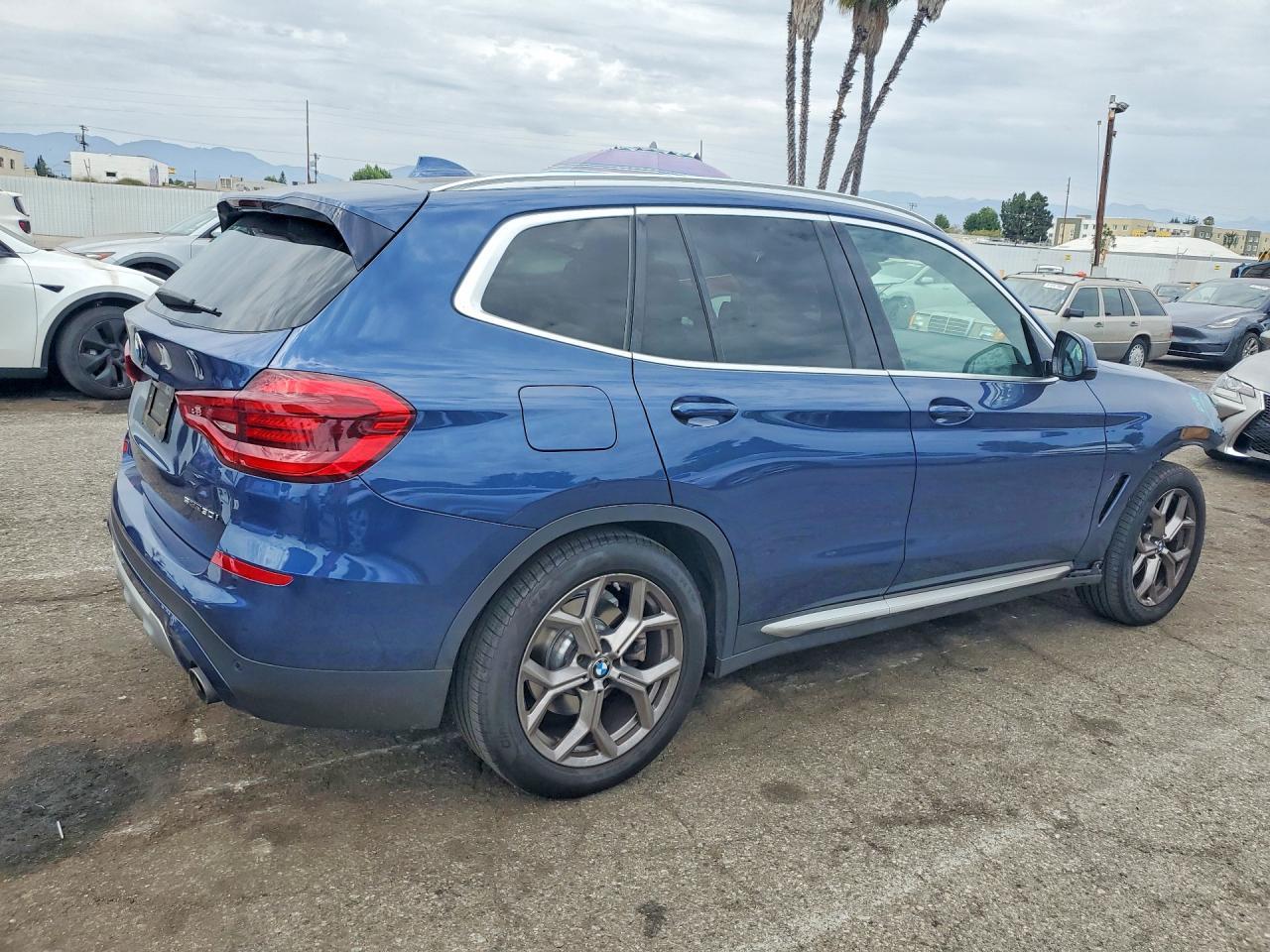 2021 BMW X3 Sdrive30I - zdjęcie 3
