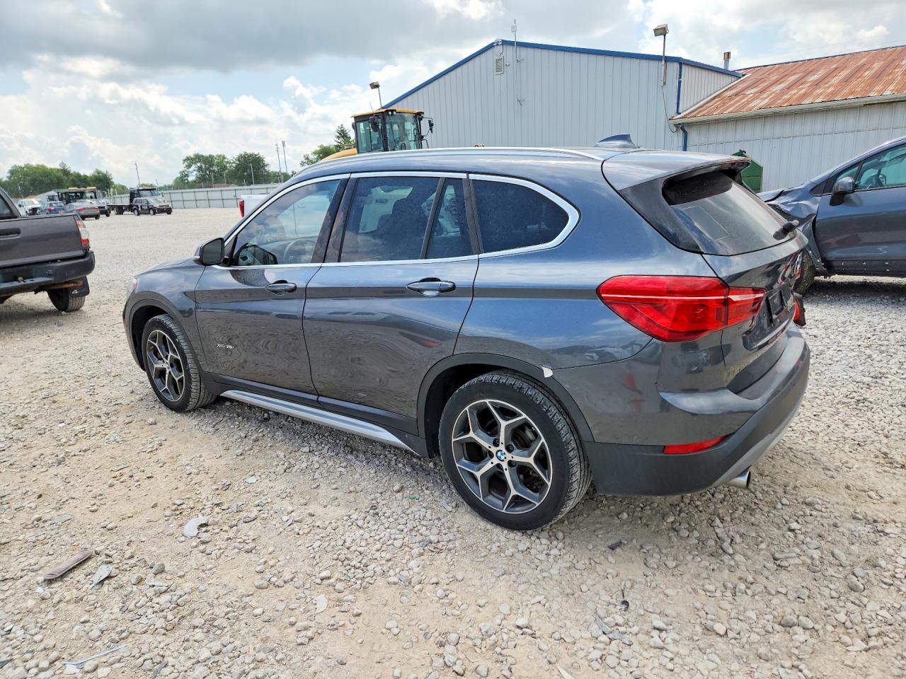 2018 BMW X1 xDrive28I - zdjęcie 2