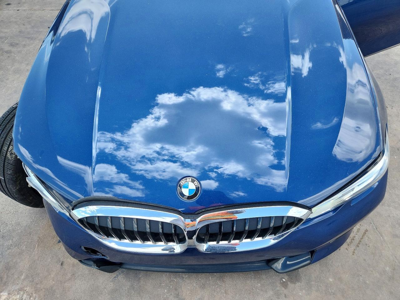 2022 BMW 330I - zdjęcie 11