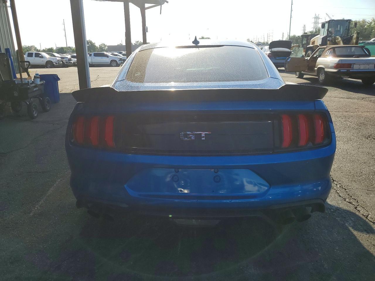 2021 Ford Mustang Gt - zdjęcie 6