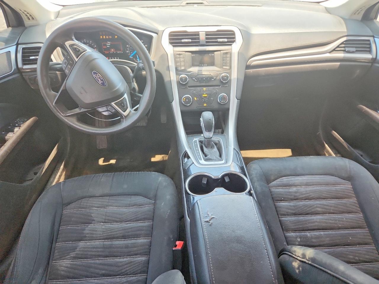 2016 Ford Fusion - zdjęcie 8