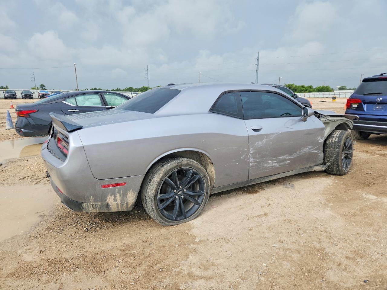 2018 Dodge Challenger Sxt - zdjęcie 3