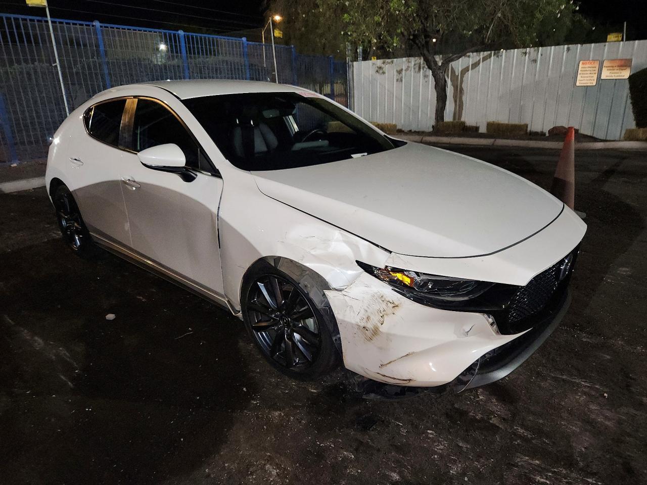 2020 Mazda 3 Preferred - zdjęcie 4