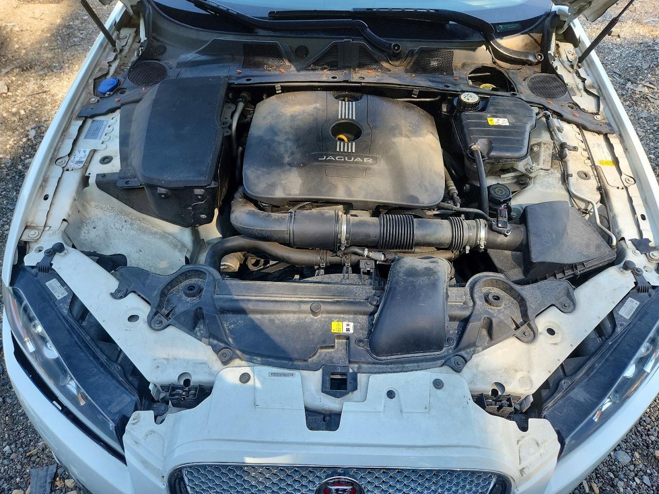 2015 Jaguar Xf 2.0T Premium - zdjęcie 11