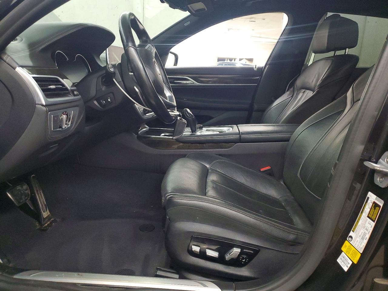 2019 BMW 740 I - zdjęcie 7