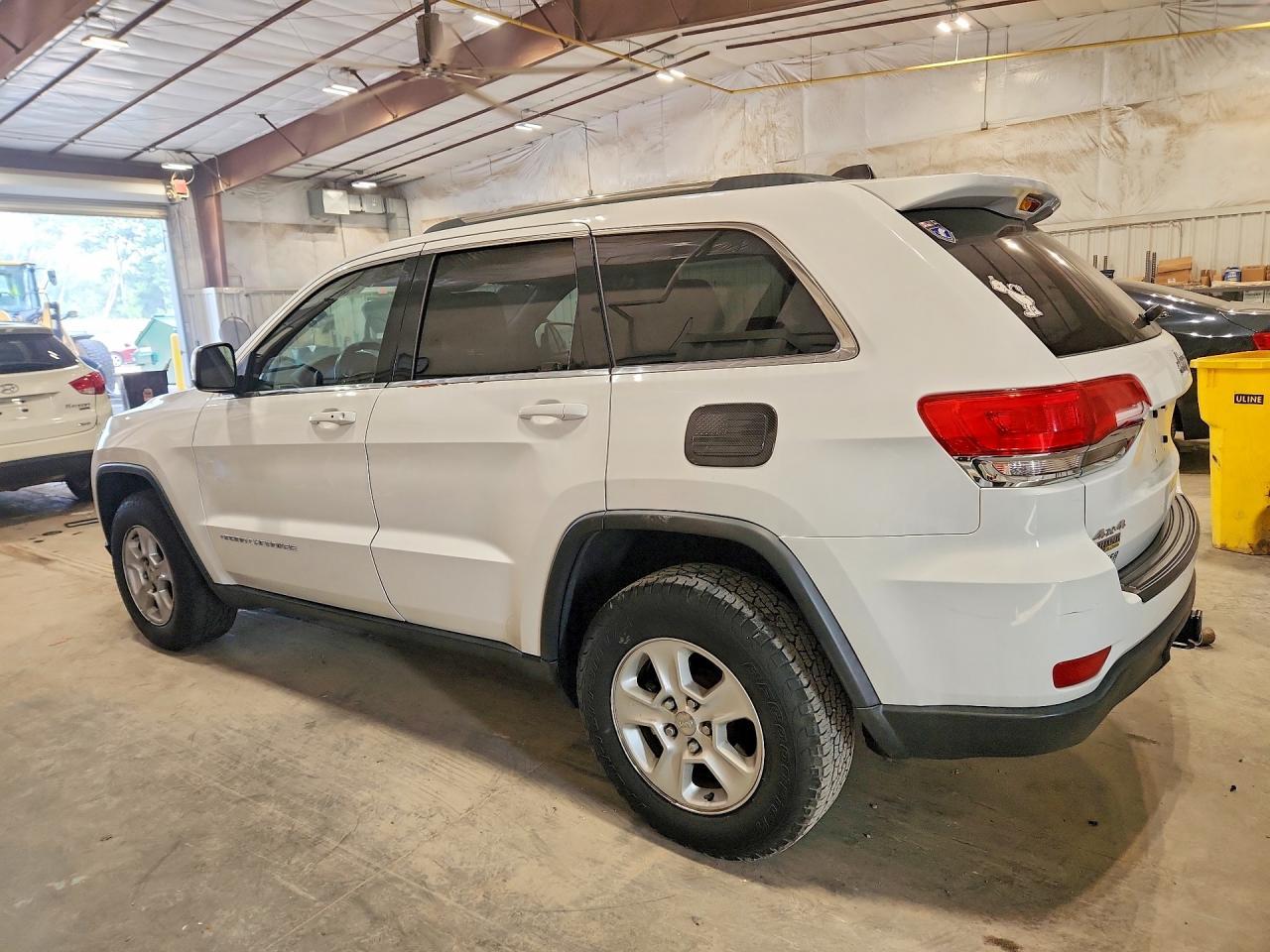 2015 Jeep Grand Cherokee Laredo - zdjęcie 2