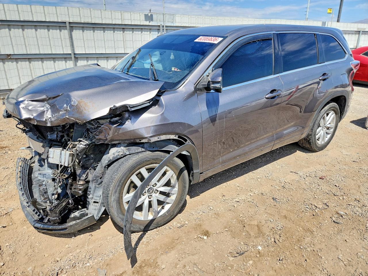 2016 Toyota Highlander Base - zdjęcie główne