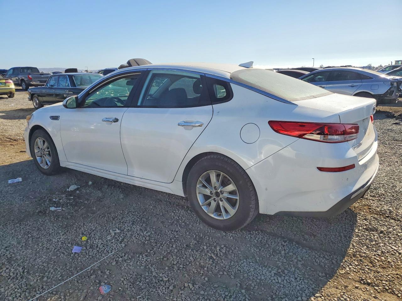 2019 Kia Optima Lx - zdjęcie 2