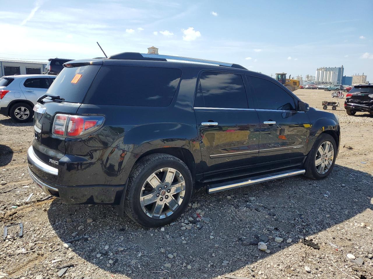 2015 GMC Acadia Denali - zdjęcie 3