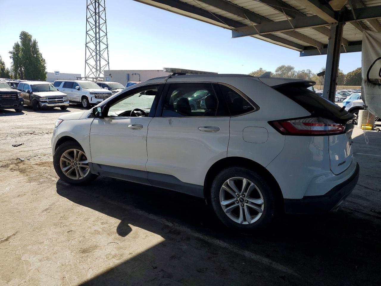 2020 Ford Edge Sel - zdjęcie 2